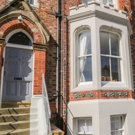 1 Church Square Whitby Esterno foto