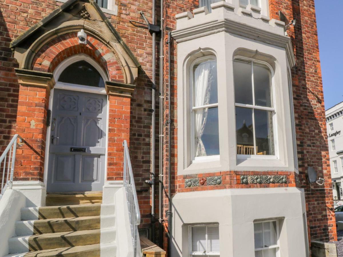 1 Church Square Whitby Esterno foto